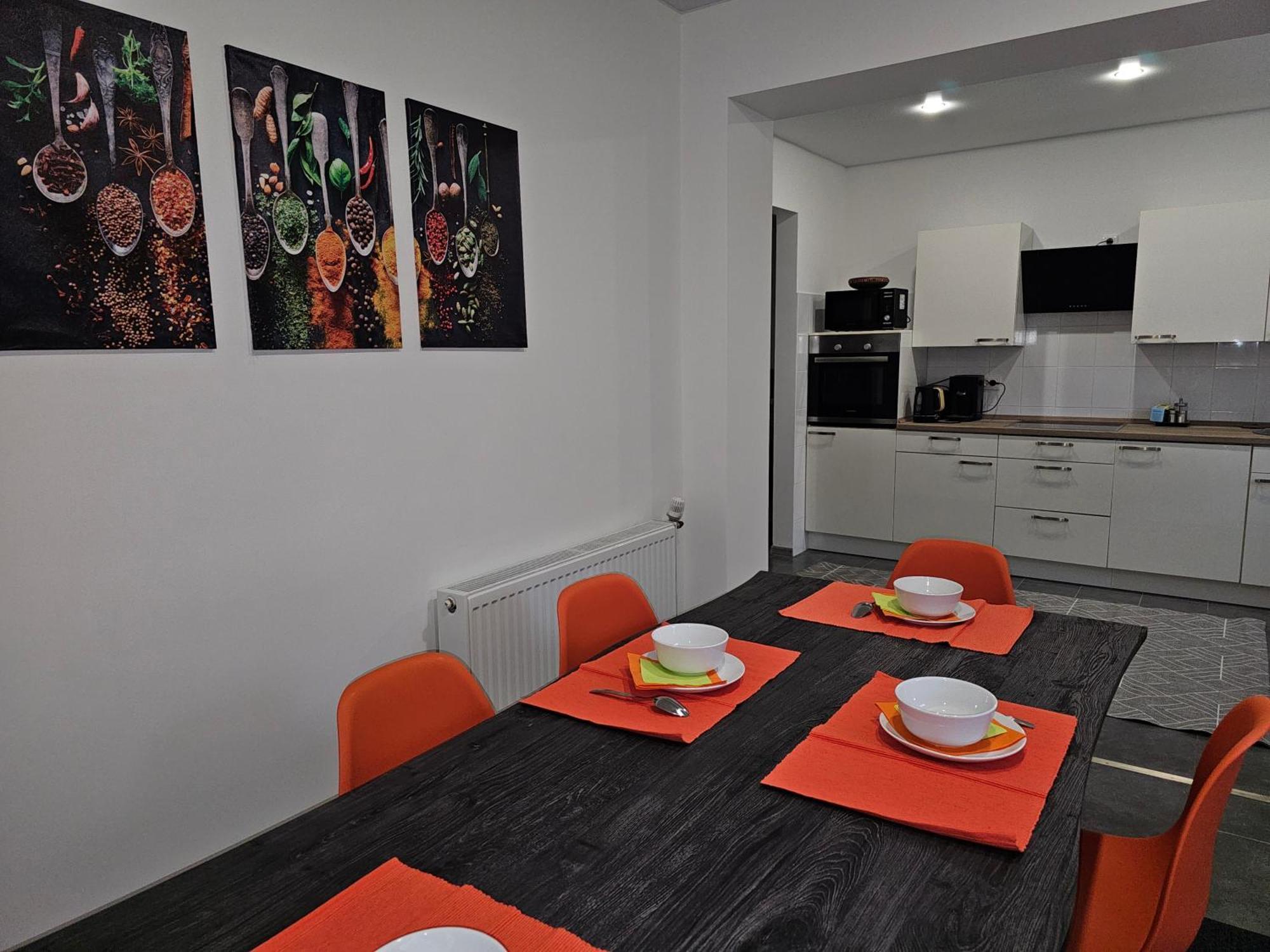Warburg, Fewo "Sweet Home" 2,5 Zi- Eg-Separater Eingang - Parkplatz - Terasse- Komfortabel,Renoviert Экстерьер фото