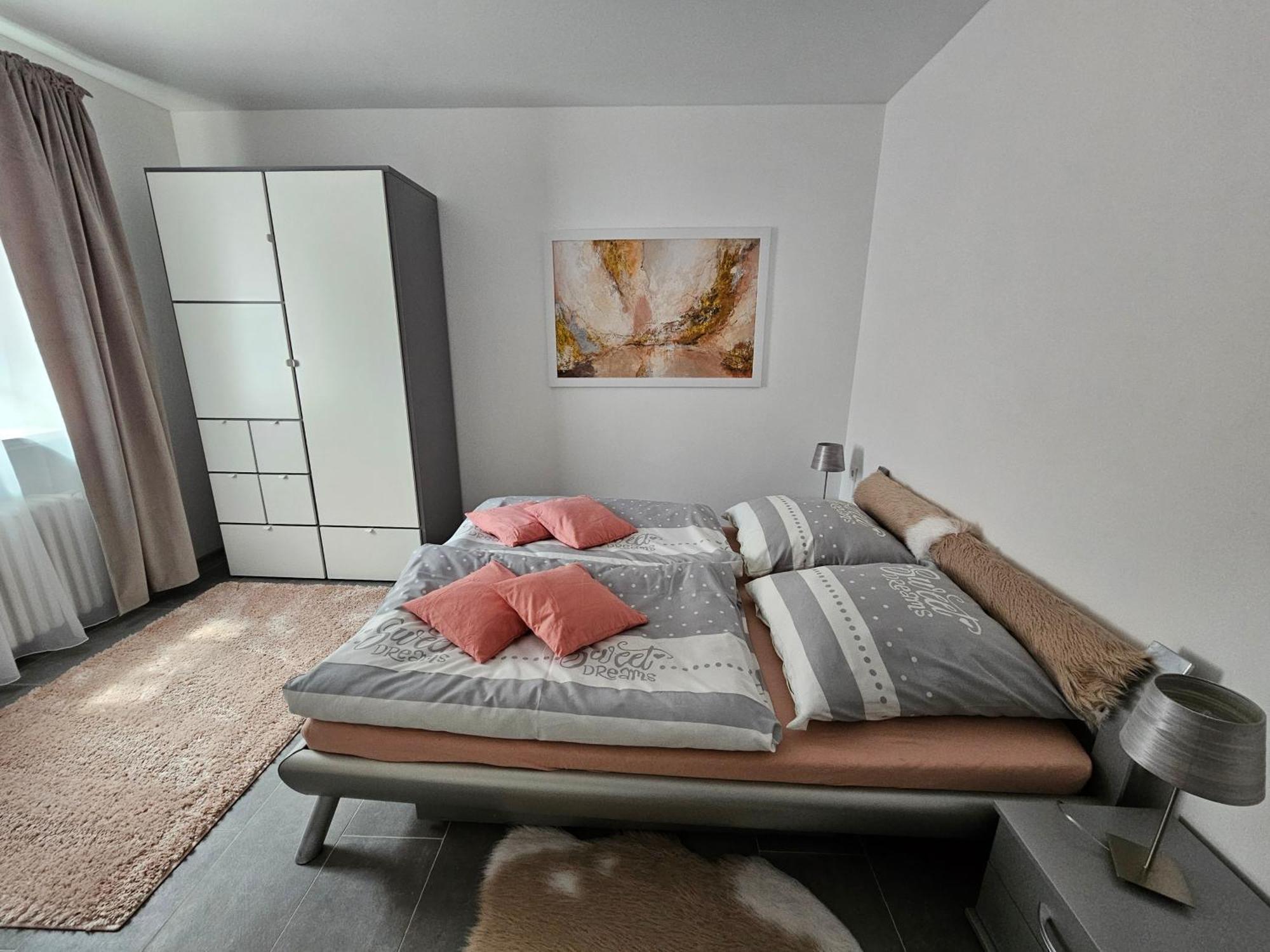 Warburg, Fewo "Sweet Home" 2,5 Zi- Eg-Separater Eingang - Parkplatz - Terasse- Komfortabel,Renoviert Экстерьер фото